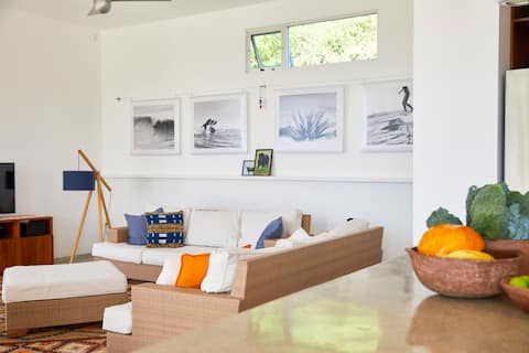 Top performing Airbnb: modern desert beach house in San José Del Cabo