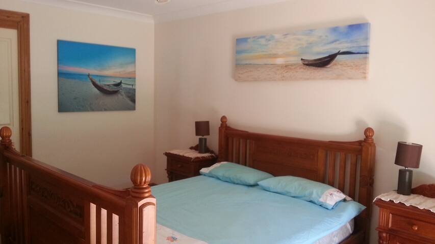 Oasis by South West Rocks 1&2* gallery image 2