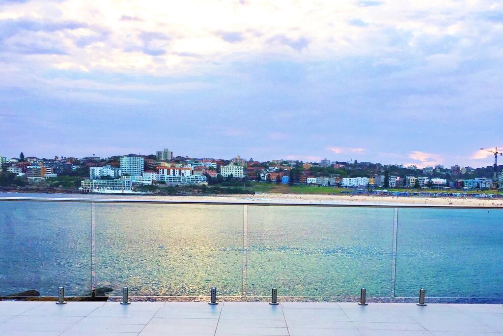 180 degree ocean view deck
