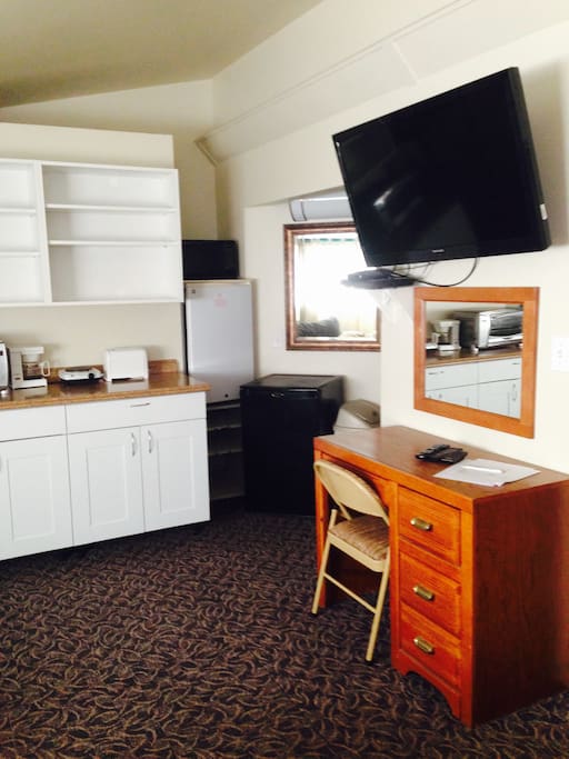 Free HBO and wi-fi! Kitchenette, and desk area