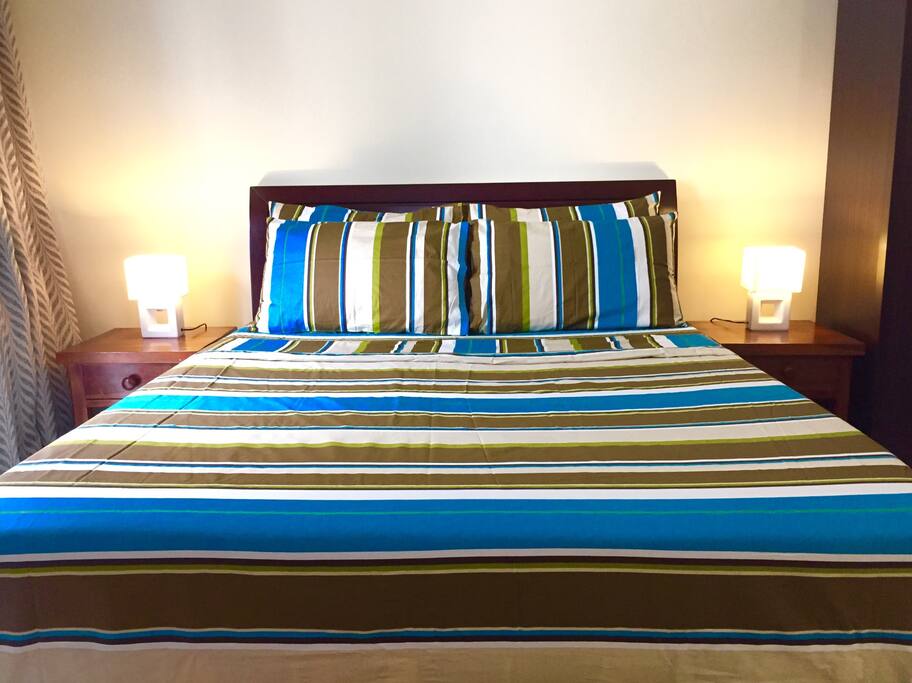 Queen size bed