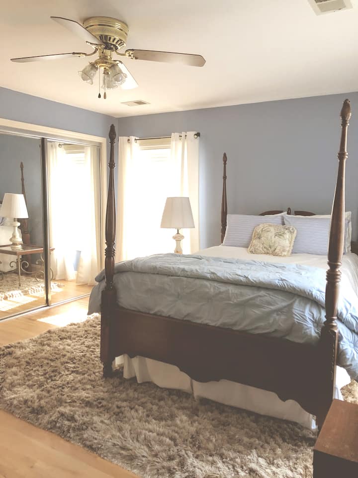 Საძინებელი #1 საწოლი 152 × 203 სმ