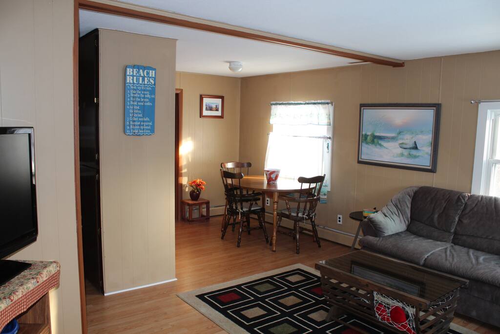 Living/Dining room.
