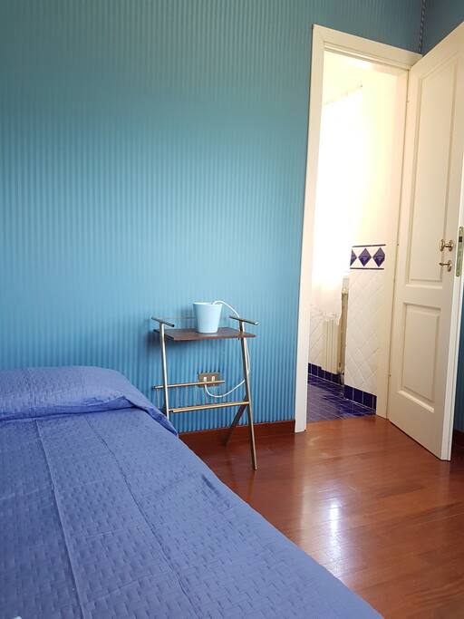 Blue single room
