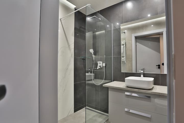 PI Apartments managed Airbnb listing 3