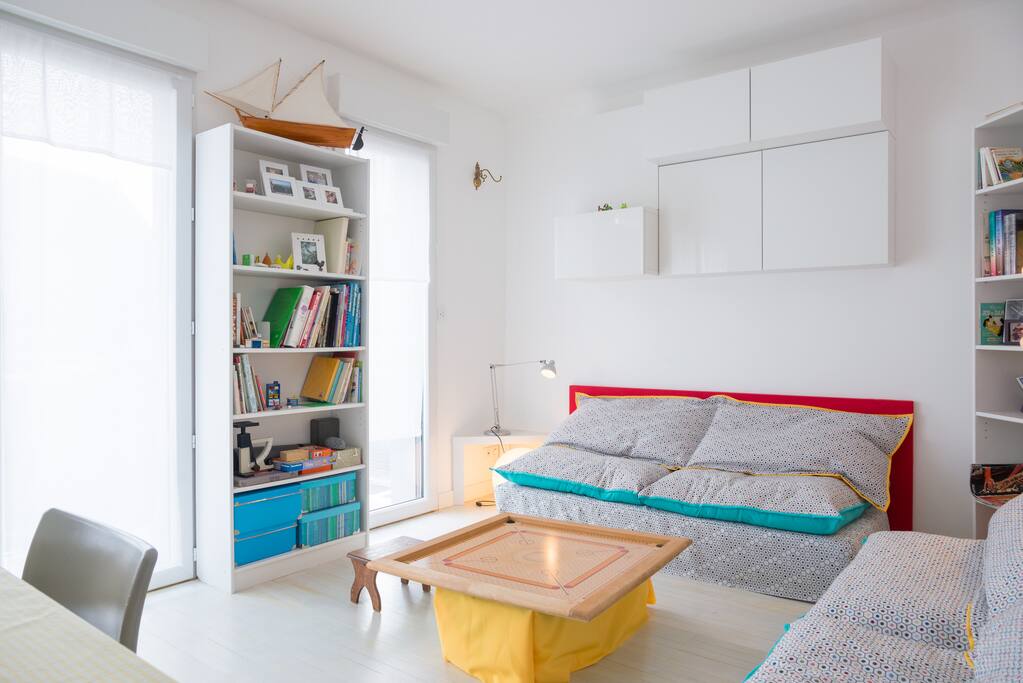 Salon, livres et jeux