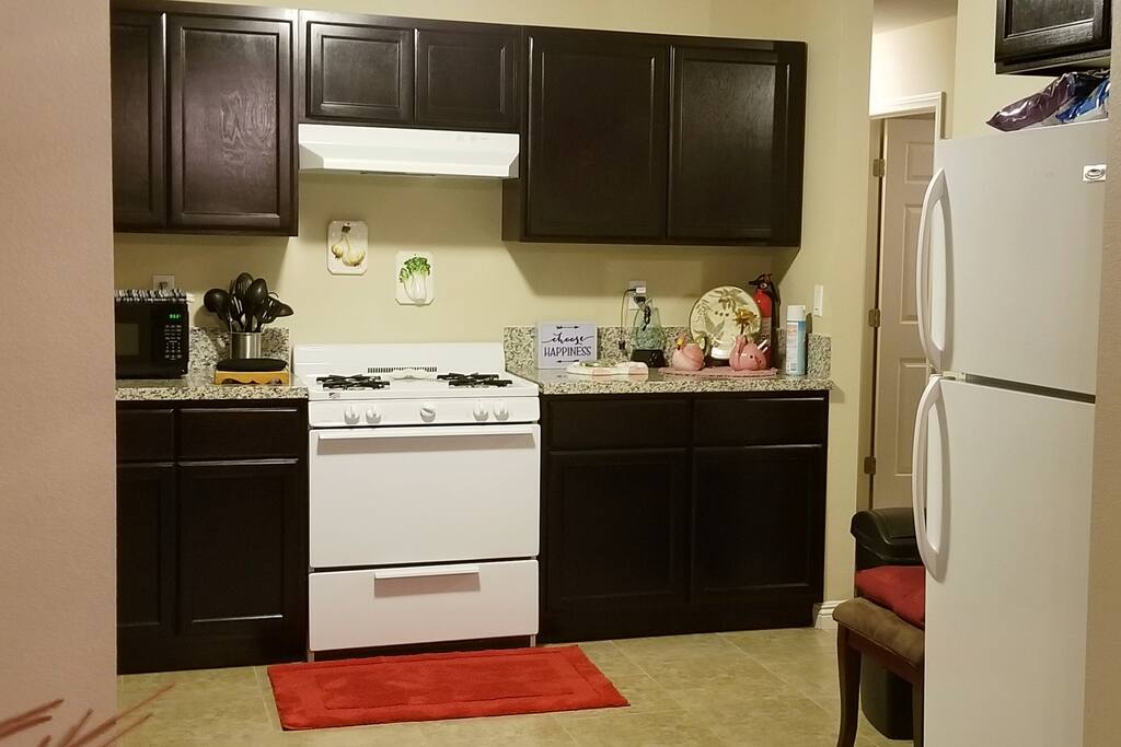 Kitchen 02