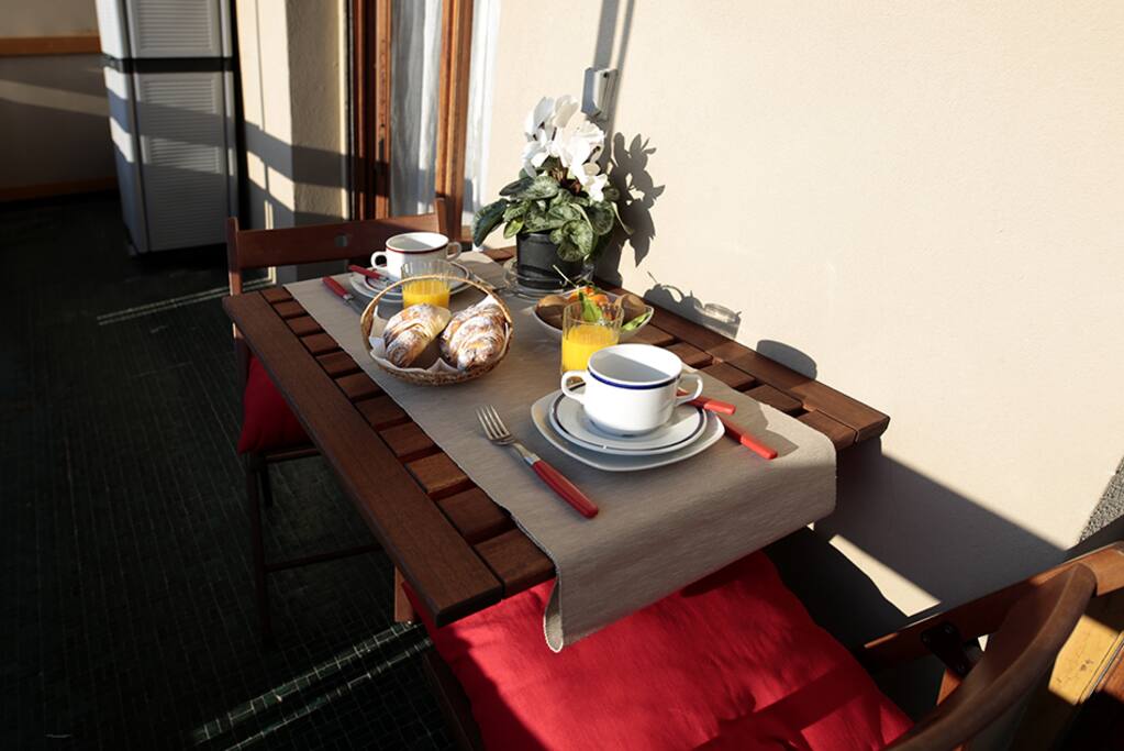 Enjoy the terrace from the 8th floor on Rapallo's Heart, with an amazing Seaview!