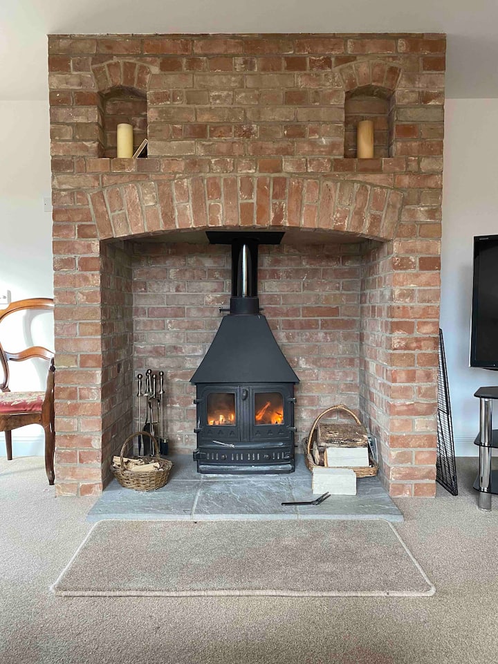 Countryside Barn Conversion With Large Garden - Somerset