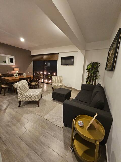 Luxurious apartment a short walk from the beach.
