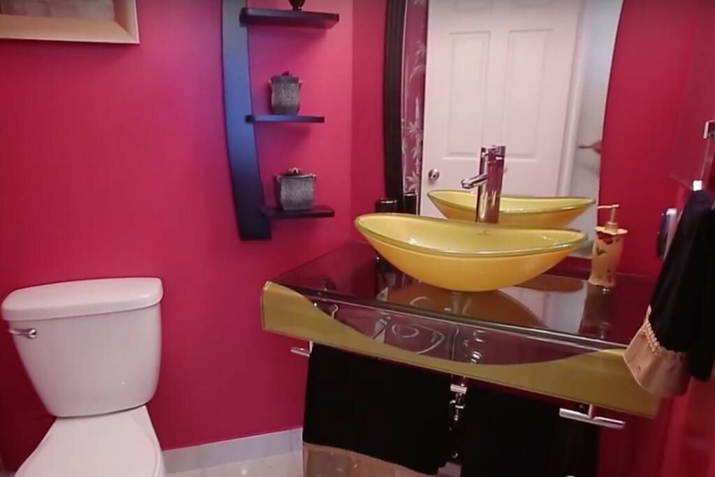 Private Ensuite Bathroom