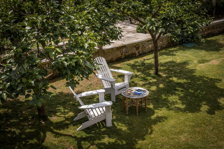 Palazzo Ferramosca (pool and garden) near Otranto gallery image 2
