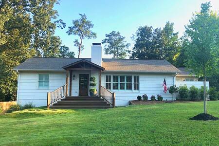 Amenity Filled Home - Prime Location - No Pet Fee!