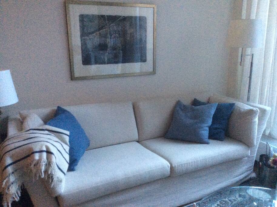 Living room, the best place to spend a quiet evening.