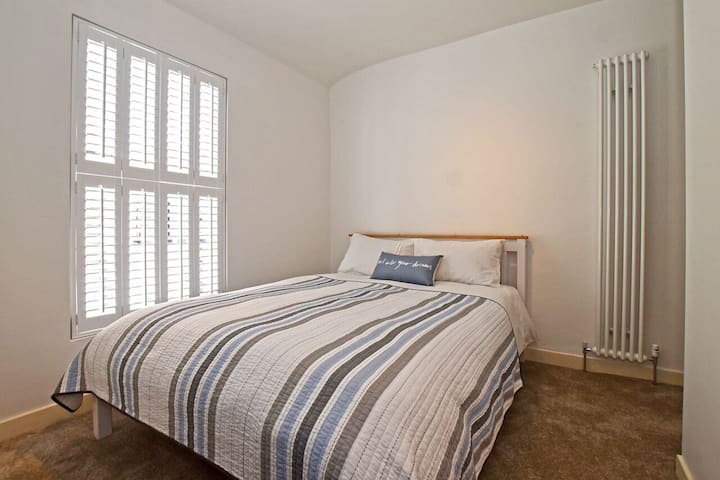 5英尺加大双人床