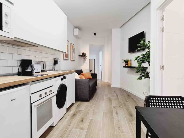 Bilbao ROOMS & KITCHEN Zorroza managed Airbnb listing 2