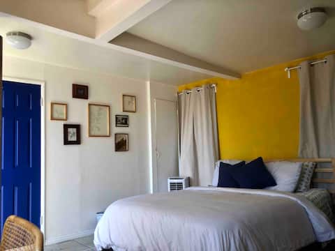 Mexican inspired room in the heart of Hollywood!