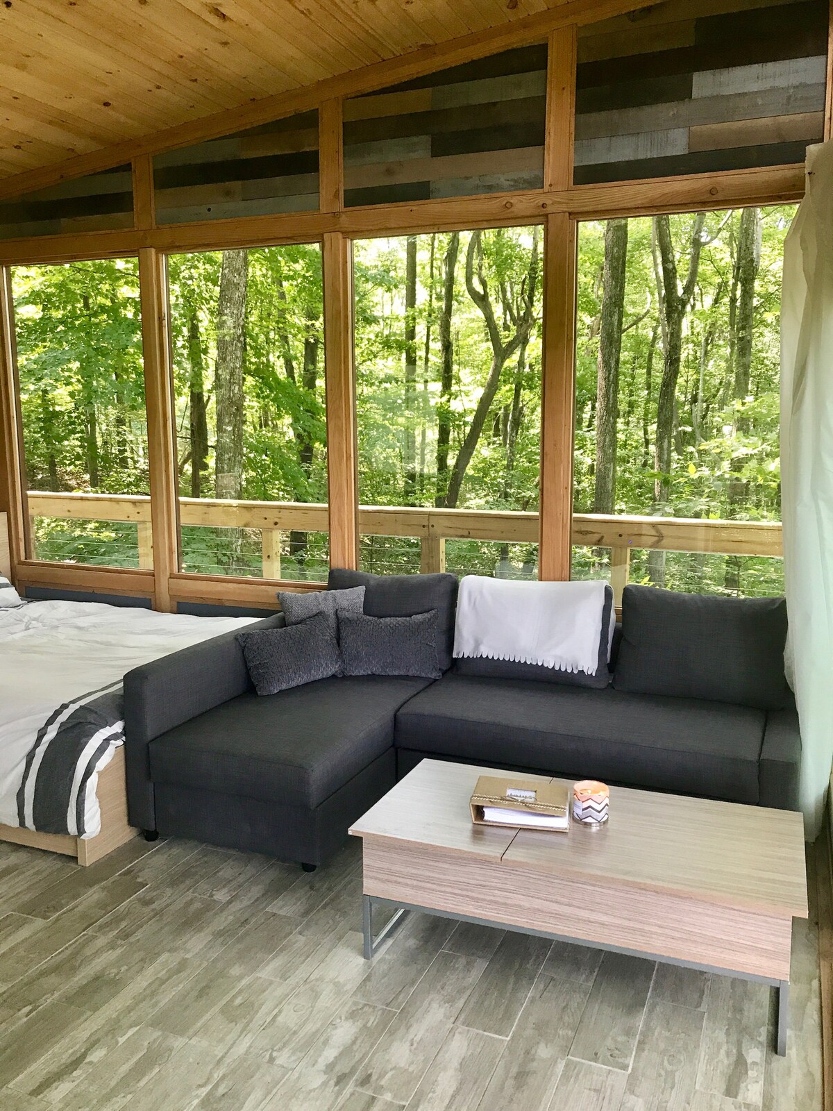 hocking hills treehouse airbnb hocking hills treehouse airbnb