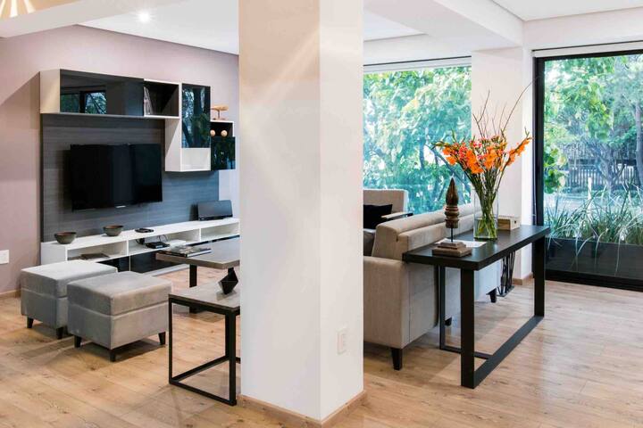 2BD Modern Apartment gallery image 3