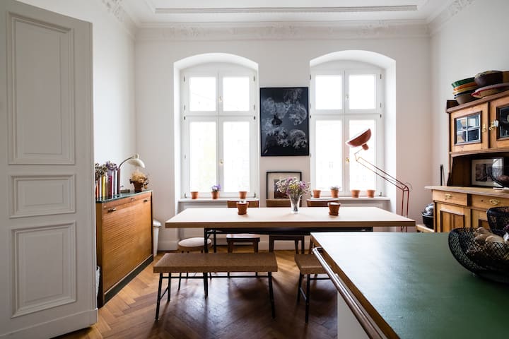 Classic Berlin Style At The Park