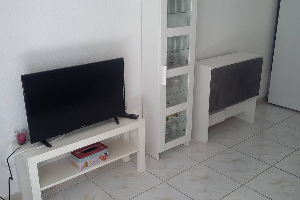 Télévision 80 cm