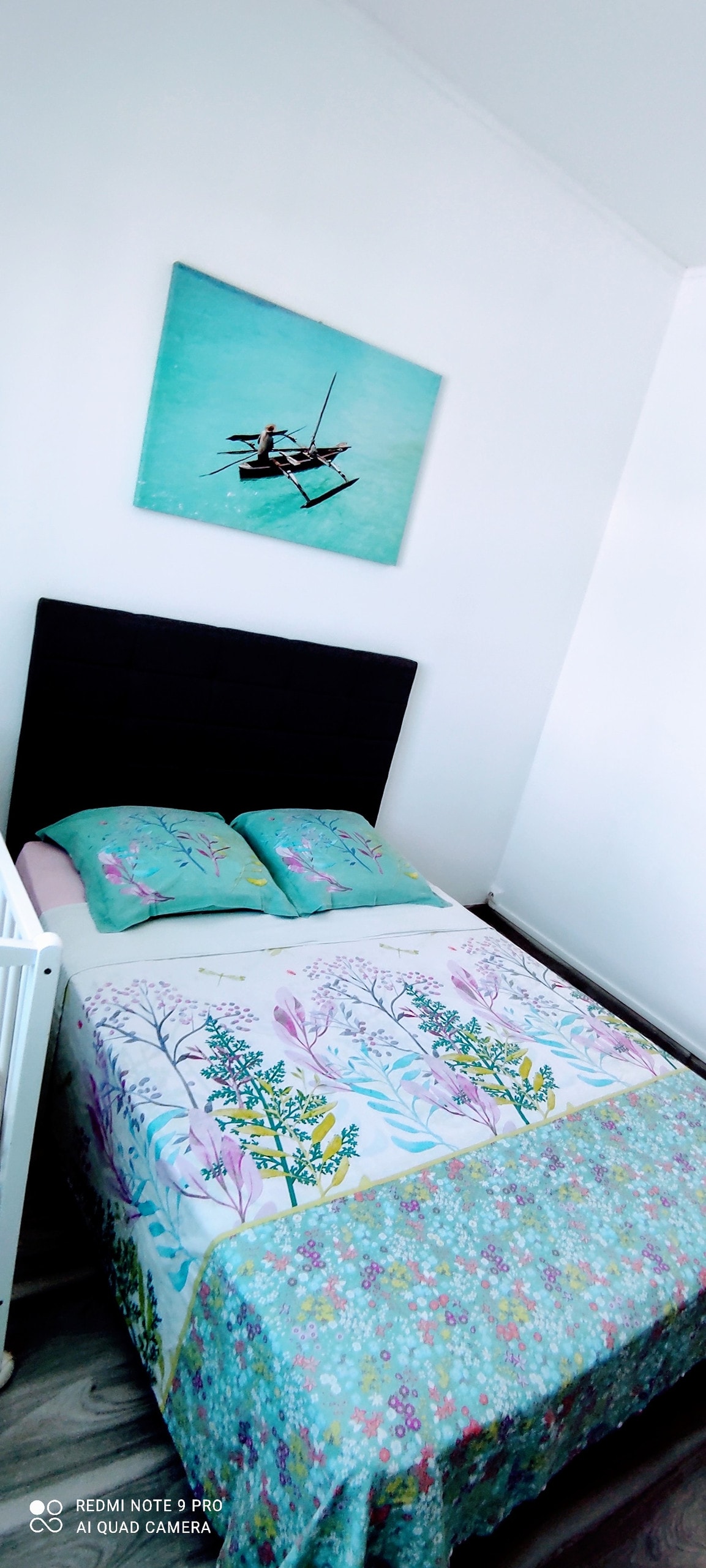 Საძინებელი დიდი გარდერობით