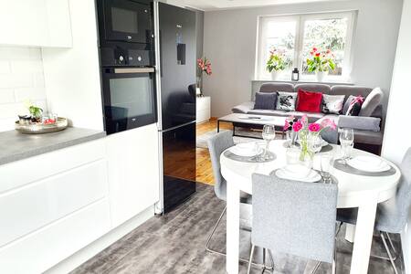 MooN - apartament + miejsce parkingowe dla gości