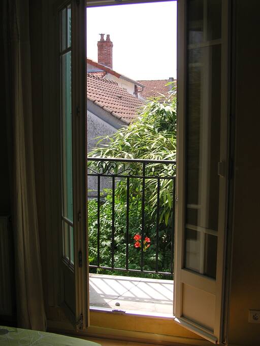 le balconnet donne plein sud