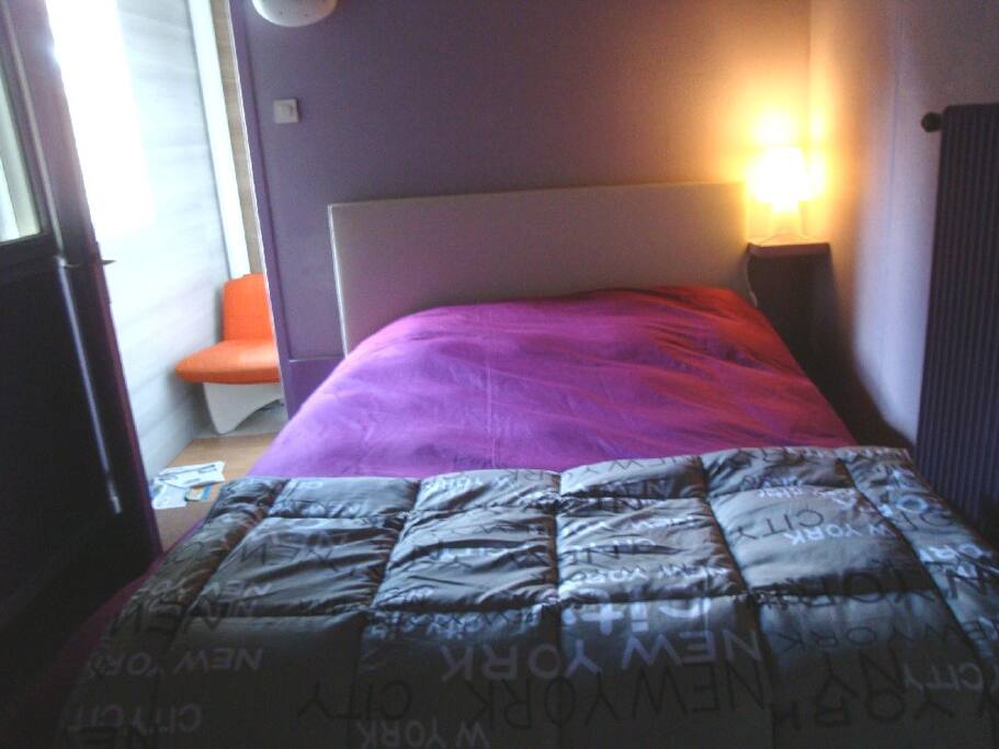 Chambre à coucher, lit 2 places