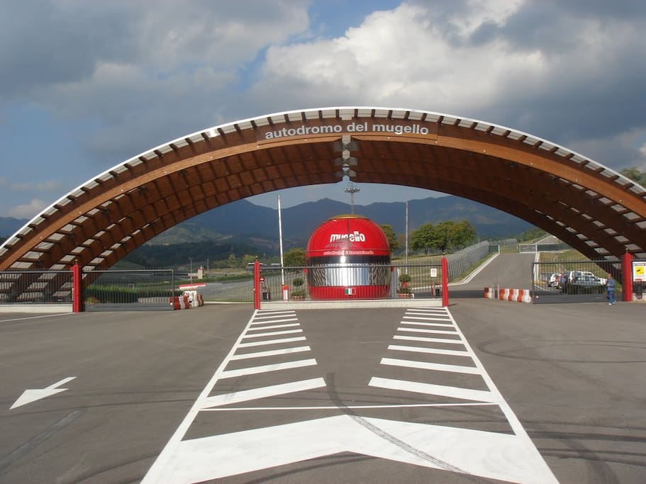 5 minutes drive form the Paddock entrance .... Mugello Racecourse