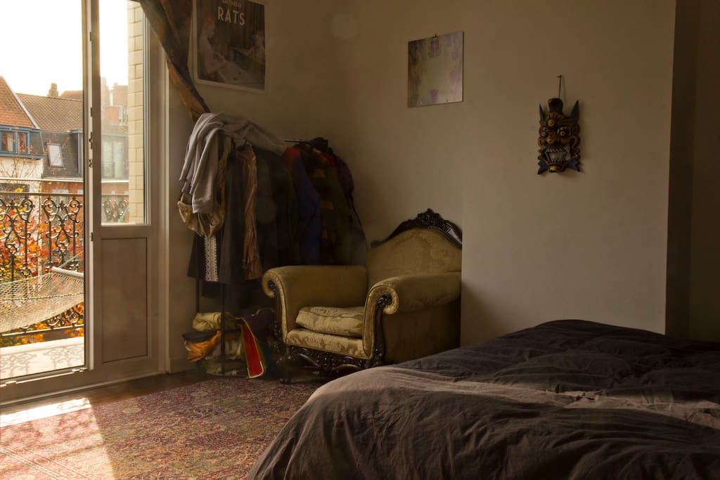 Chambre très lumineuse avec hamac sur la terrasse !