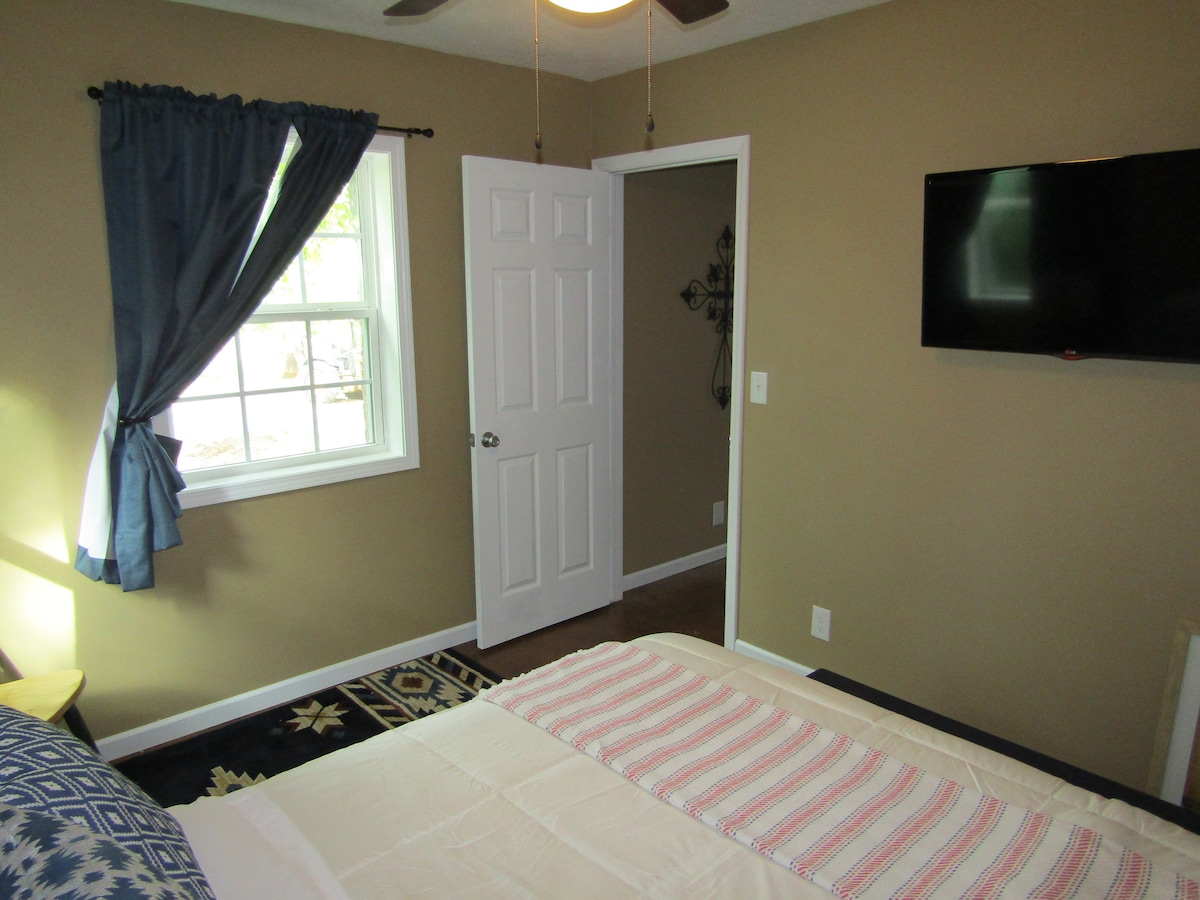 Private Bedroom #1 with Queen Size Bed