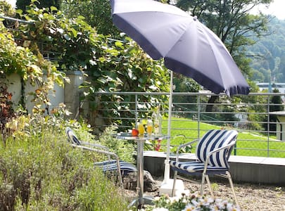 Sonnhalde*Mini-Apartment*kleiner Garten*Beste Lage