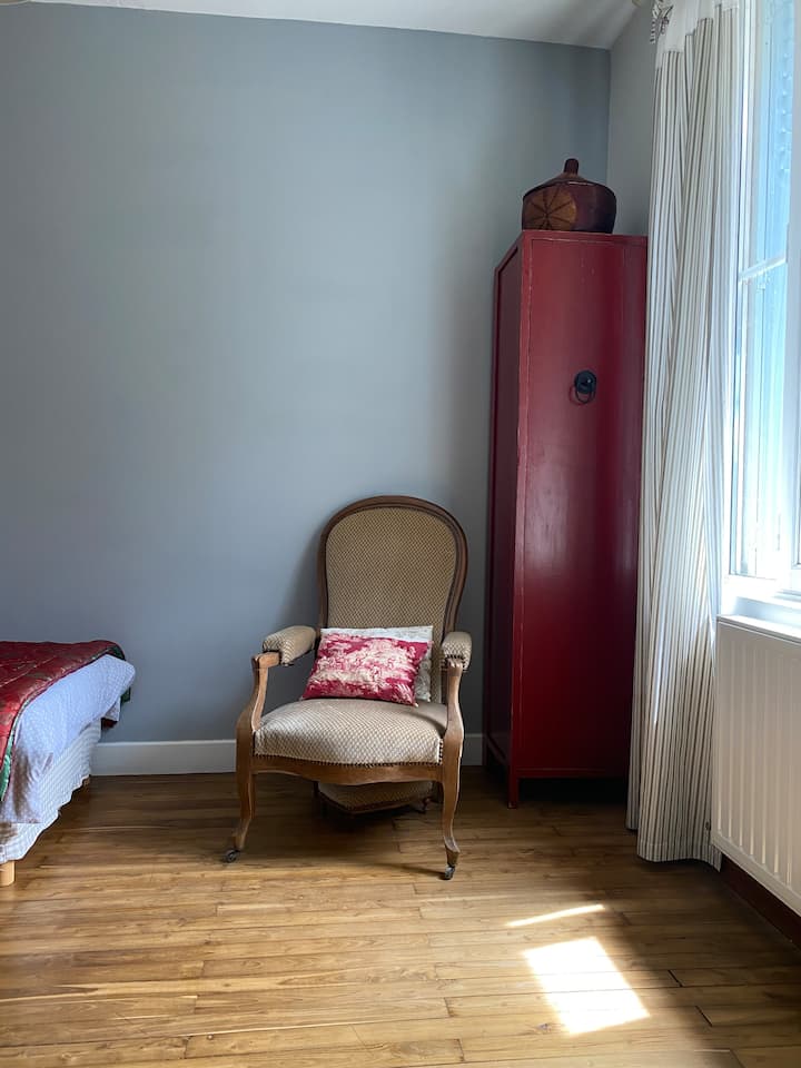 საძინებელი 4