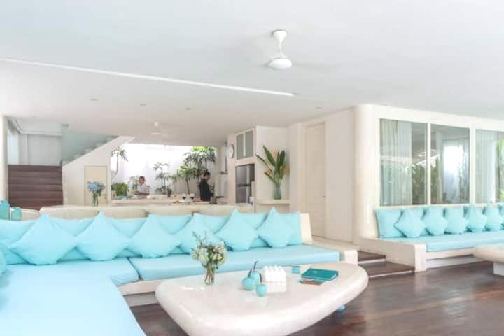 Dnevni boravak za obitelj