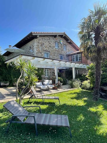 Villa rústica, Costa Vasca, CR Txerturi Goikoa