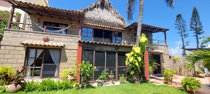 Pascal Hermosa's House. Beautiful House with a Pool