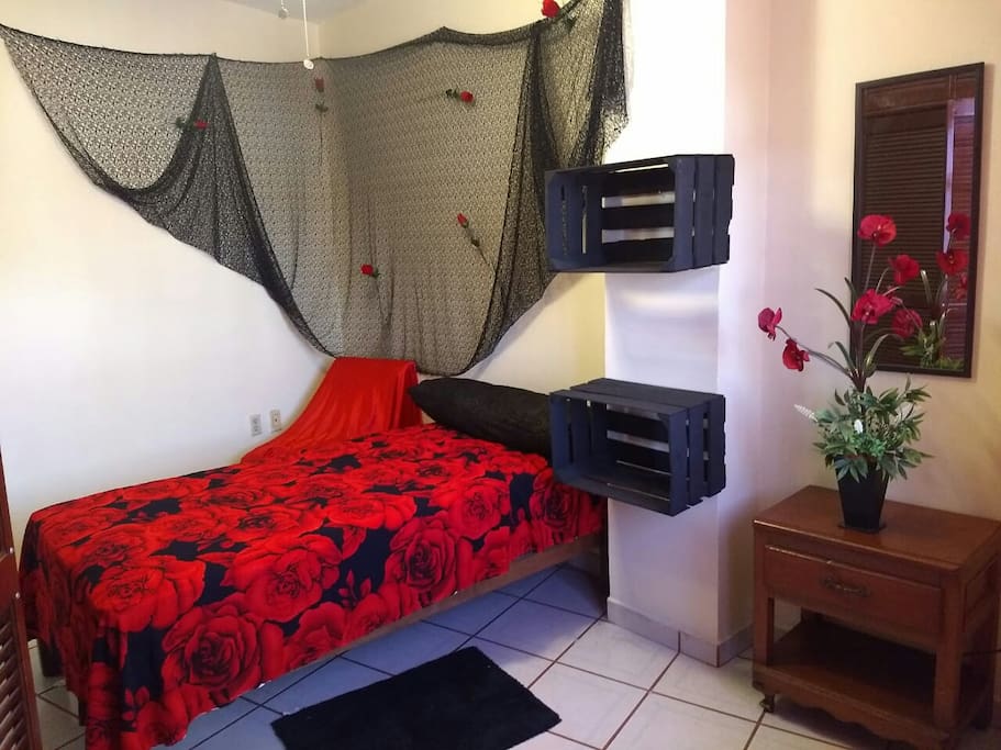 Habitación Rosa Roja