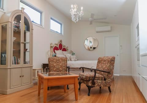Successful Airbnb property: Suite Huskisson in Huskisson