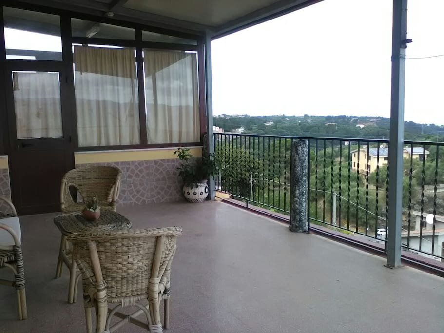 Terrazza panoramica con salottino