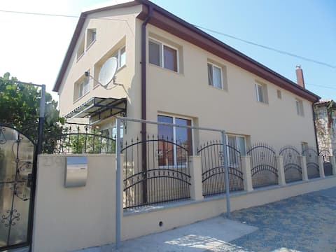 Seaside accommodation in 2Mai 300m from the beach