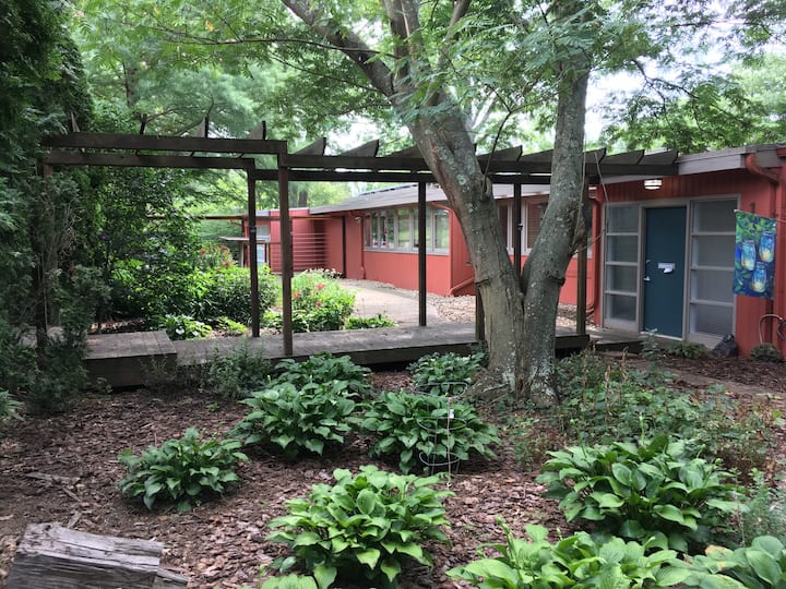 Spacious and light home within walking distance of the IU campus and the College Mall.  Quiet bike and pedestrian friendly neighborhood with low traffic.  