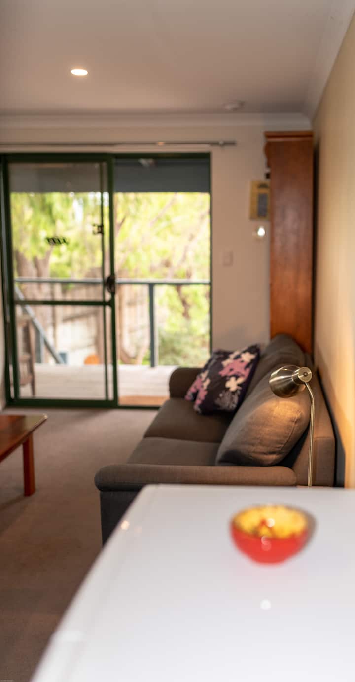 Prevelly Guest House. Dogs Are Allowed - Margaret River