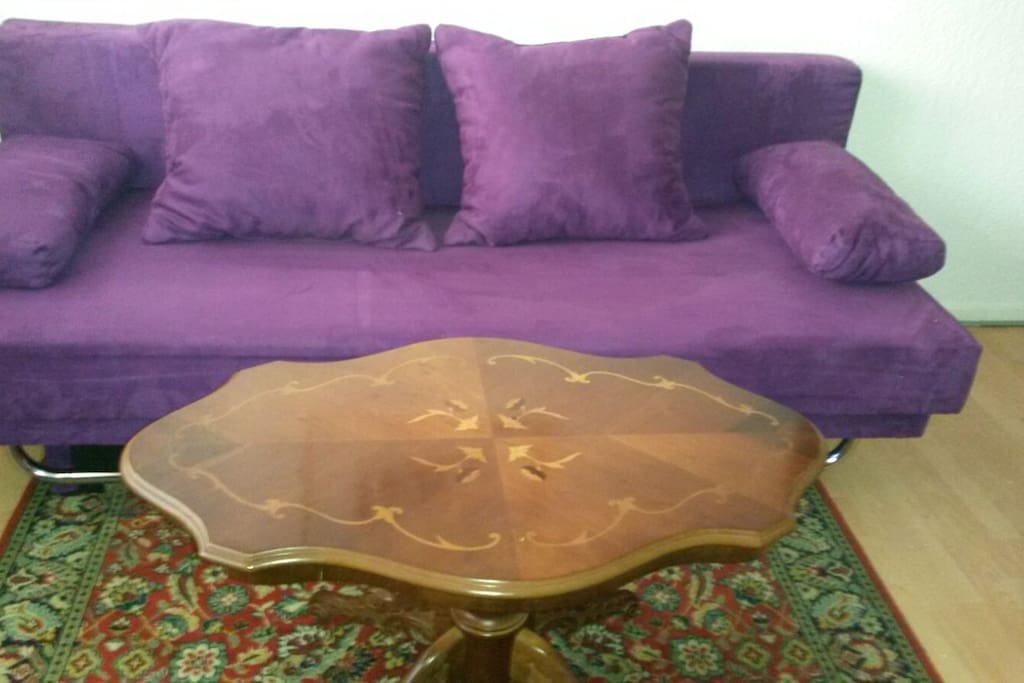 Grosse Schlafcouch für die 2. Person