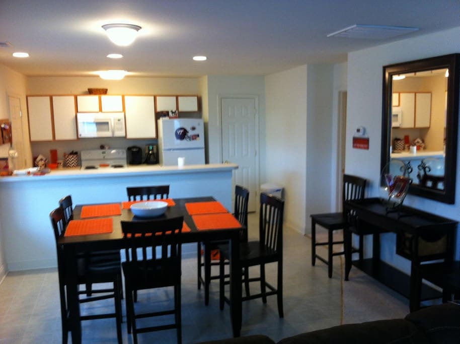 Kitchen/Dining Room