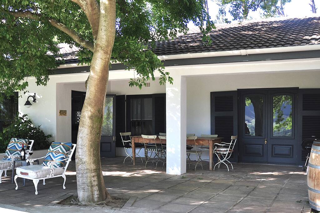 Olive Cottage Exterior