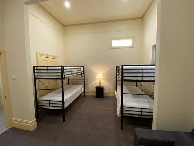 St Elizabeth’s Home – 4 BED & 2 BATH – Sleeps 10! gallery image 3