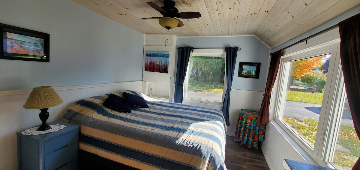 Sakafu kuu ya chumba cha kulala cha Master