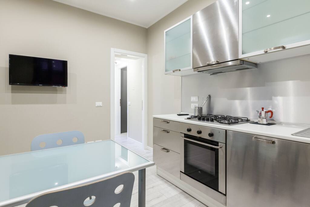 Kitchen - leaving room