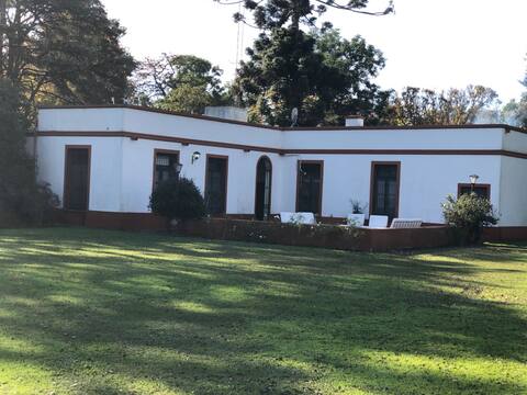 Estancia Las Rosas with golf course, polo ytenis
